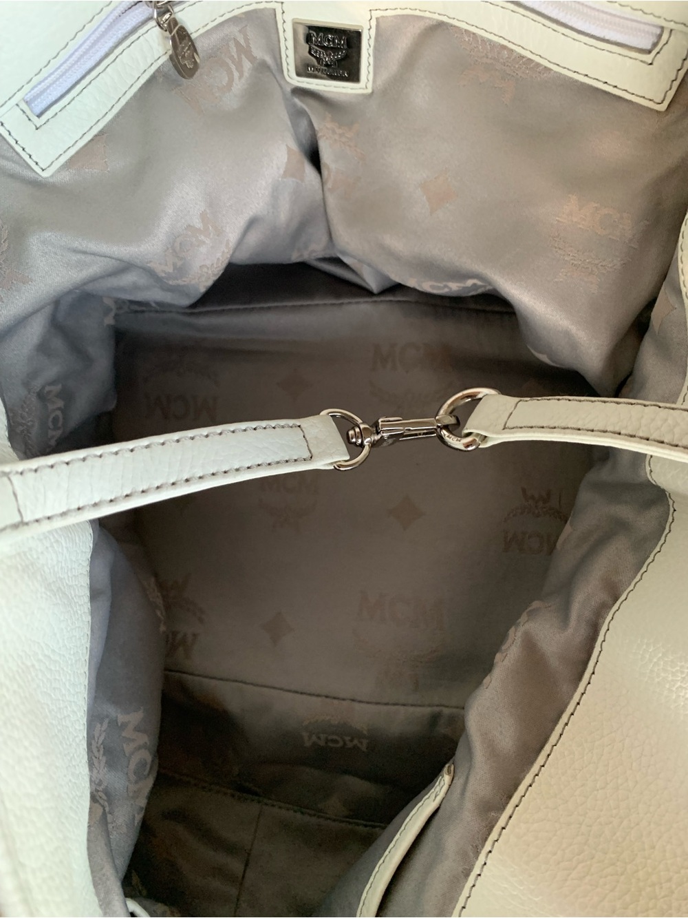 MCM Limited Edition Tote - Picture 11 of 14